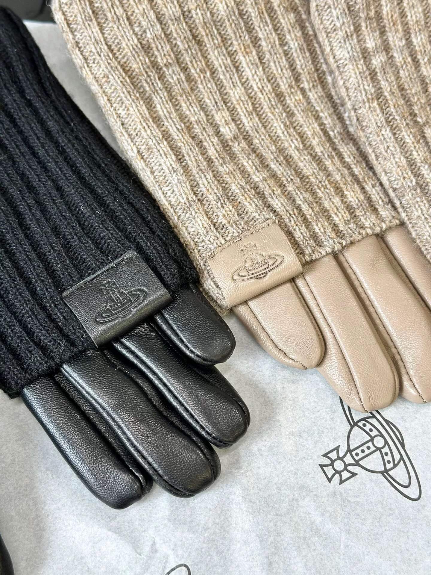 Saturn Mitten