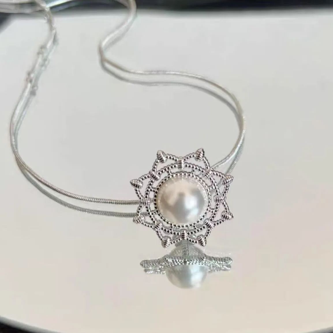 NEW-Vintage Snowflake Pearl ORB Necklace