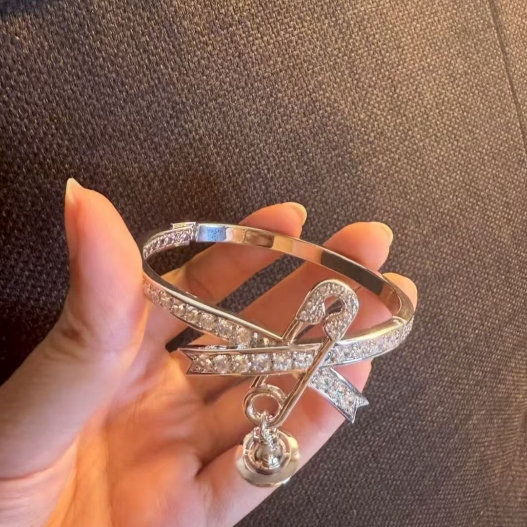 Lilith Bow Diamond Bracelet