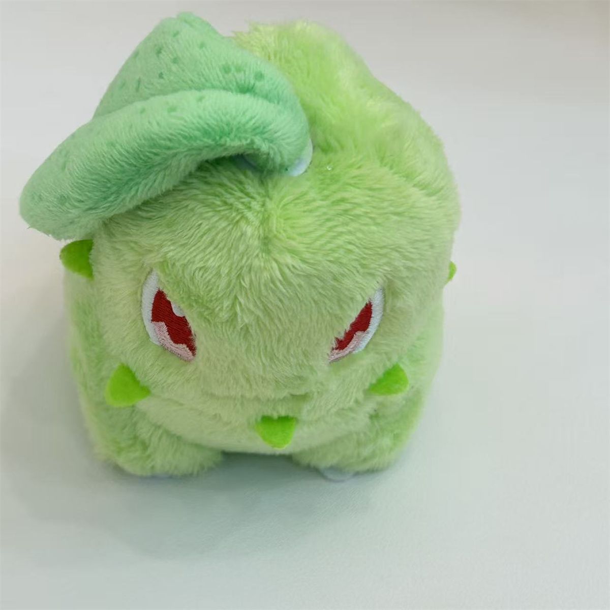 Leaf-Spin Plush Charm, product view 4