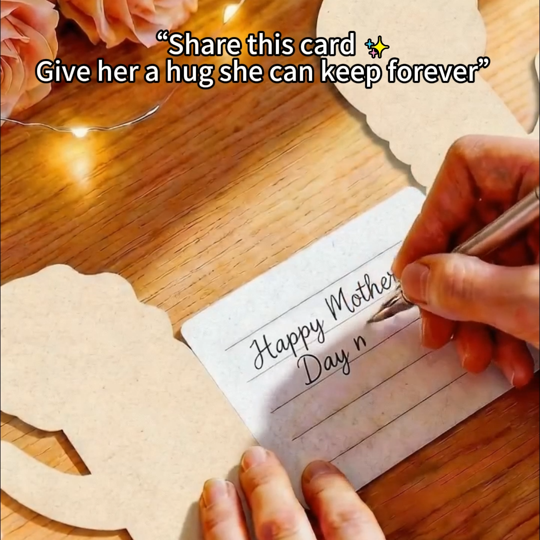 Personalized Hug Folding Greeting Card with Custom Cartoon Photo Mother’s Day Gift for Mum from Daughter or Son