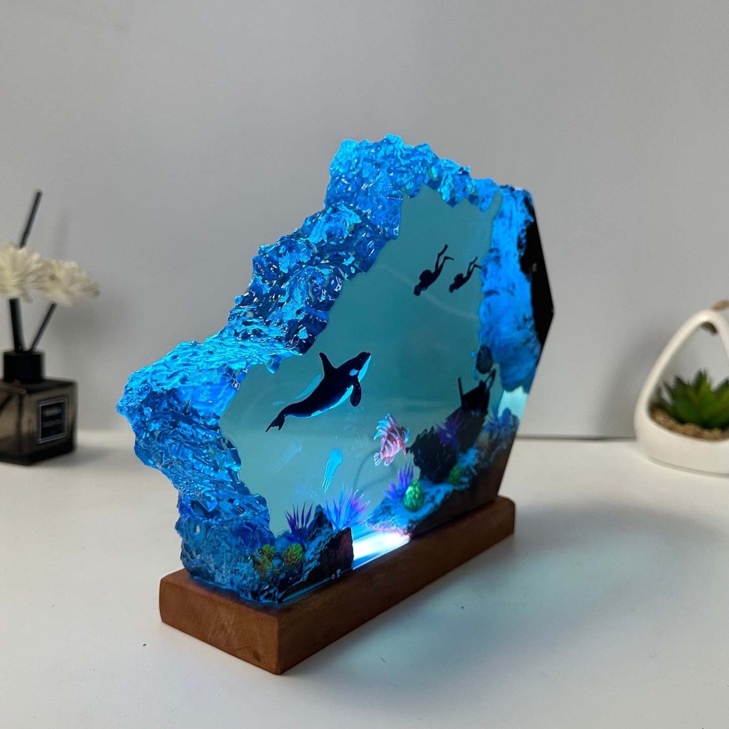 Killer Whale Resin Lamp Orca and Sea Turtle Epoxy Resin and Wooden Handmade Furniture Birthday Gift Unique Gift - soufeeluk