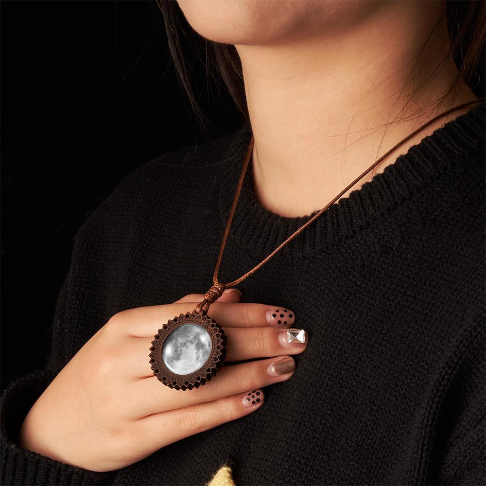 Custom Moon Phase Wood Pendant Necklace Personalised Engraved Name Valentine's Gifts for Her - soufeeluk