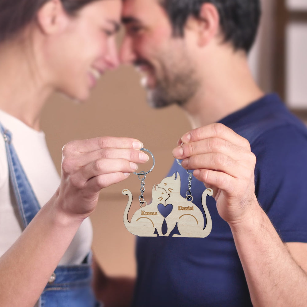 Personalised Couple Matching Keychain Custom Matching Hug Cats Keychain Valentine's Day Gifts for Lover - soufeeluk