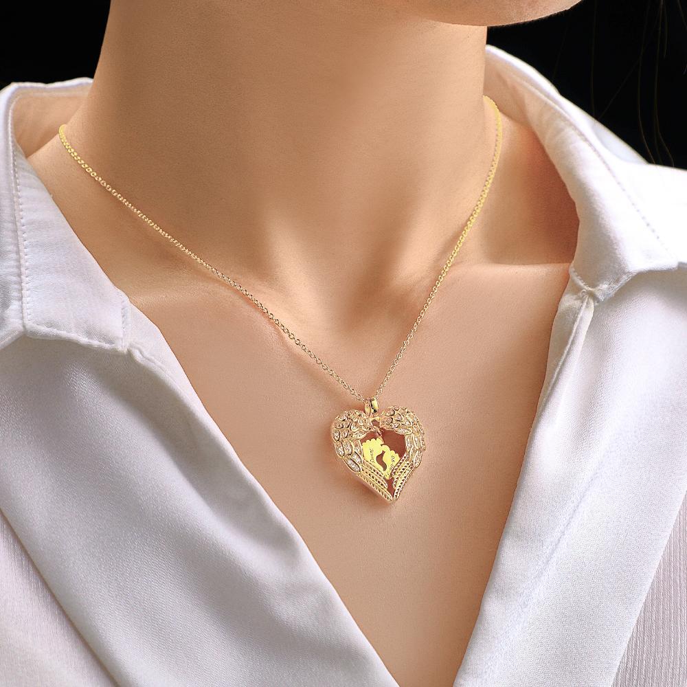 Engravable Angels Heart Necklace Lovely Feet Design Pendant Mother's Day Gifts - soufeeluk