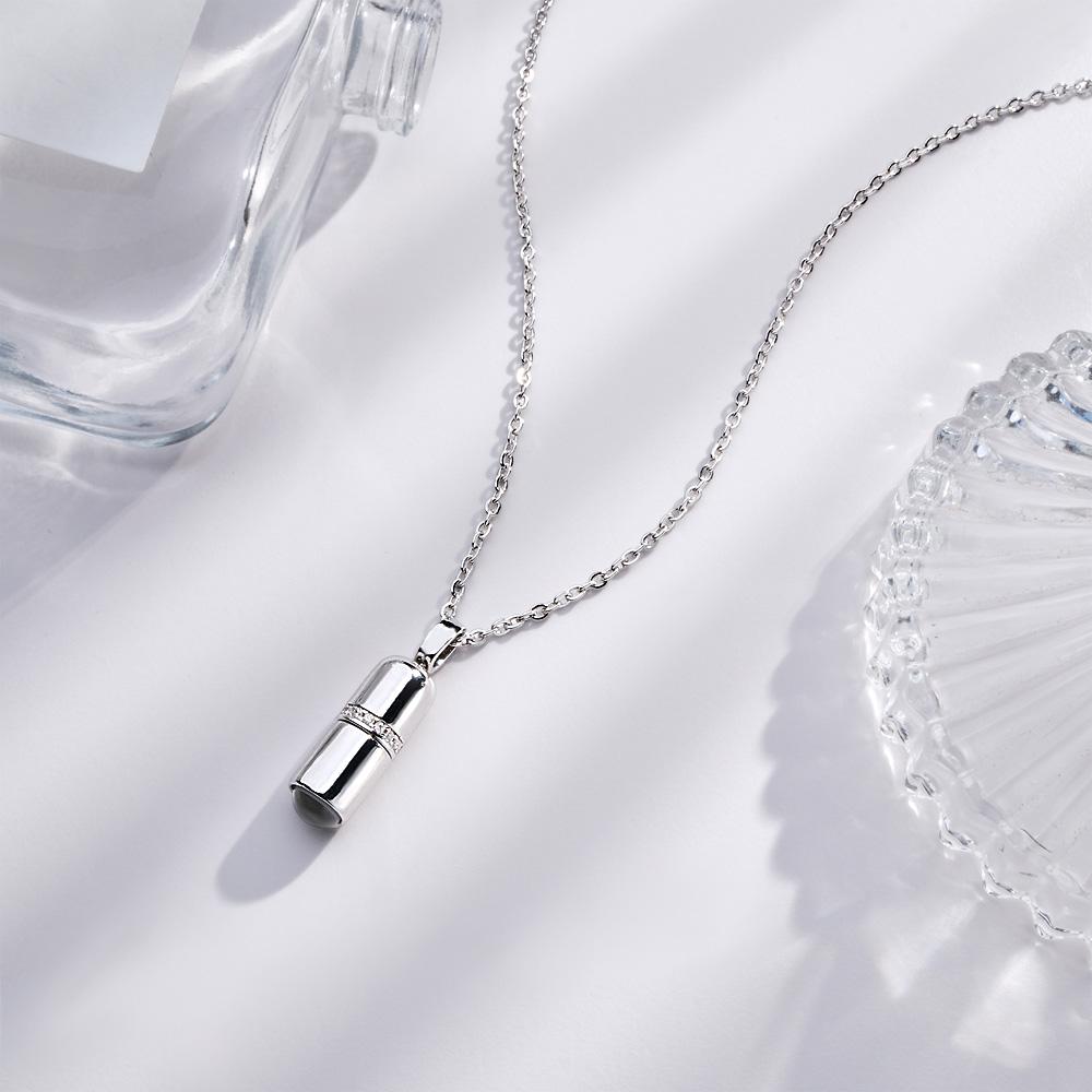 Custom Projaction Necklace Creative Pill Couple Gifts - soufeeluk