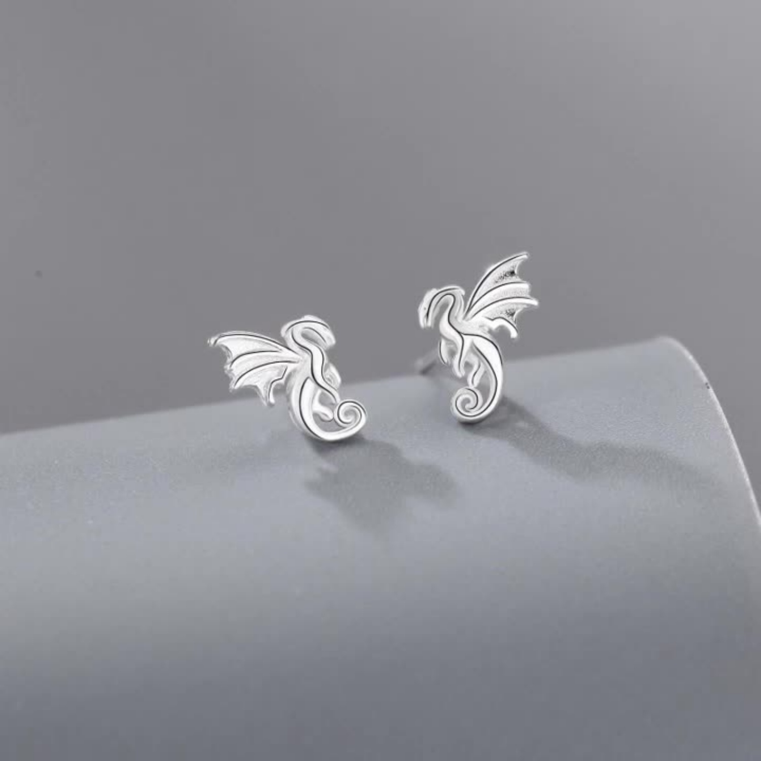 Small Sterling Silver Dragon Stud Earrings Dragon Earrings Small Dragon Stud - soufeeluk