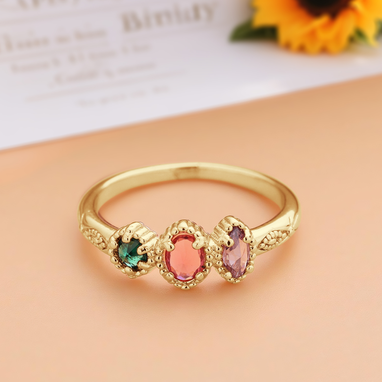 Personalisierter Geburtssteinring Mit Mehreren Vintage-milgrain-ringen Für Mama Und Oma - soufeelde