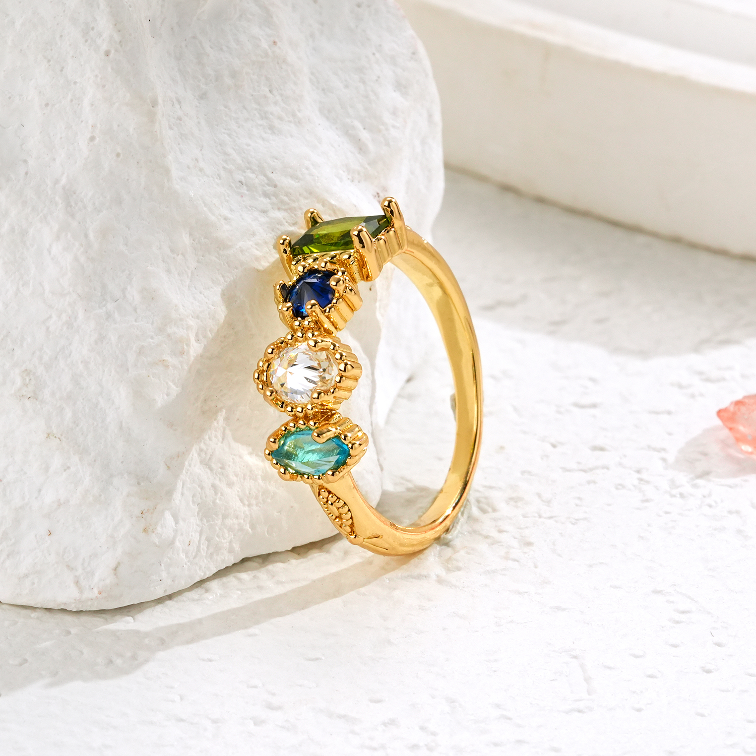 Personalisierter Geburtssteinring Mit Mehreren Vintage-milgrain-ringen Für Mama Und Oma - soufeelde