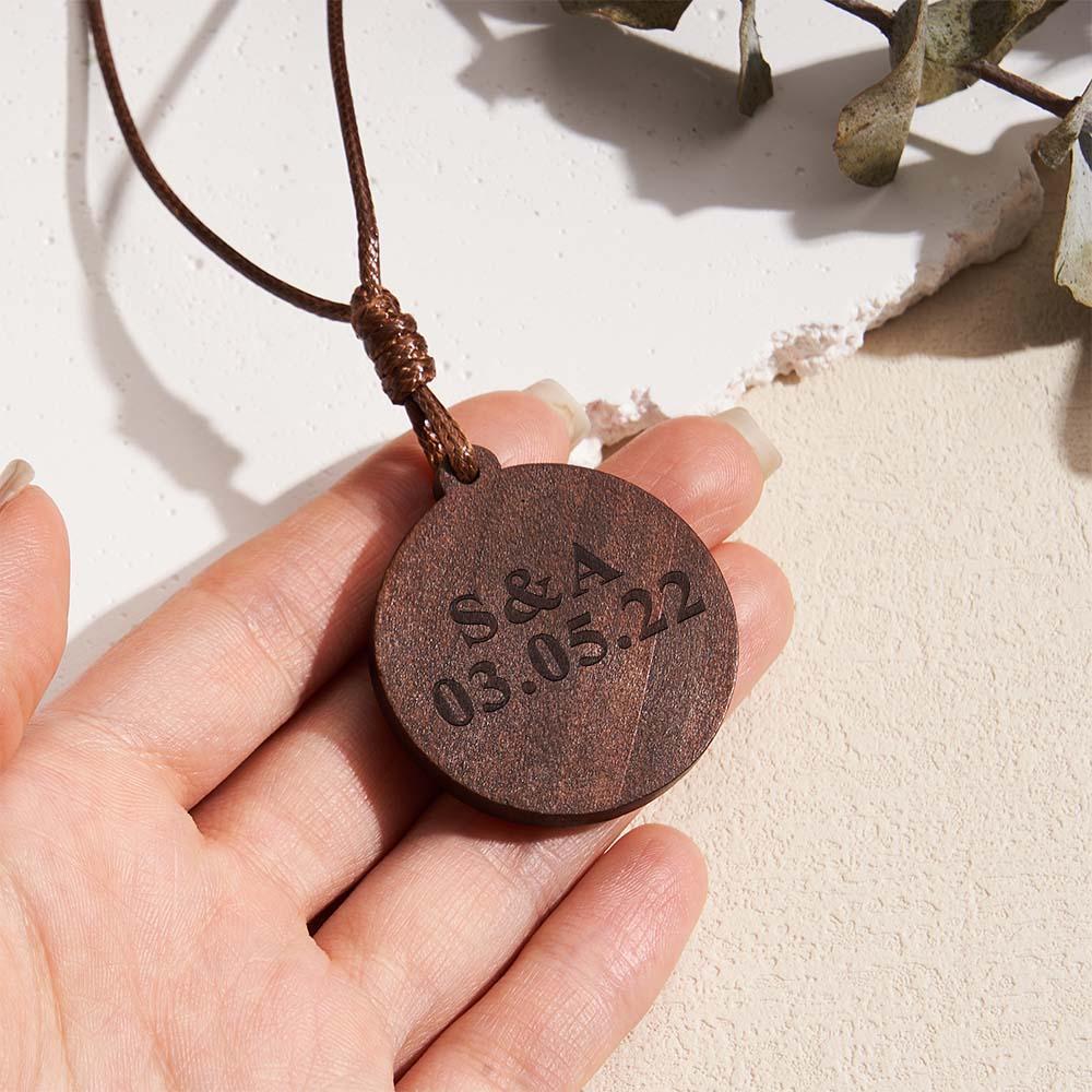 Personalisierte Foto-halskette, Valentinstagsgeschenke Für Sie, Holzanhänger Mit Graviertem Namen, Personalisierter Runder Anhänger - soufeede