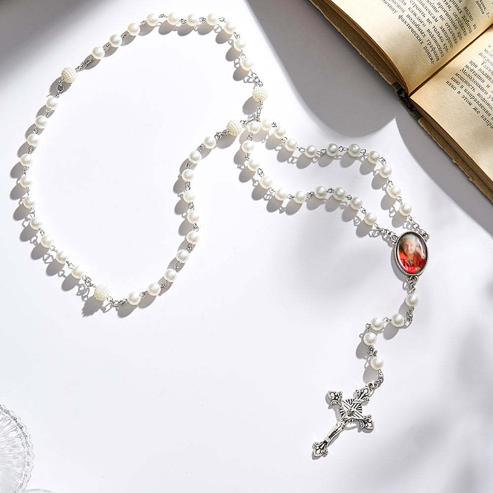 Benutzerdefinierte Rosenkranz-kreuz-halskette, Personalisierte Weiße Bayberry-perlen-halskette Mit Foto - soufeede