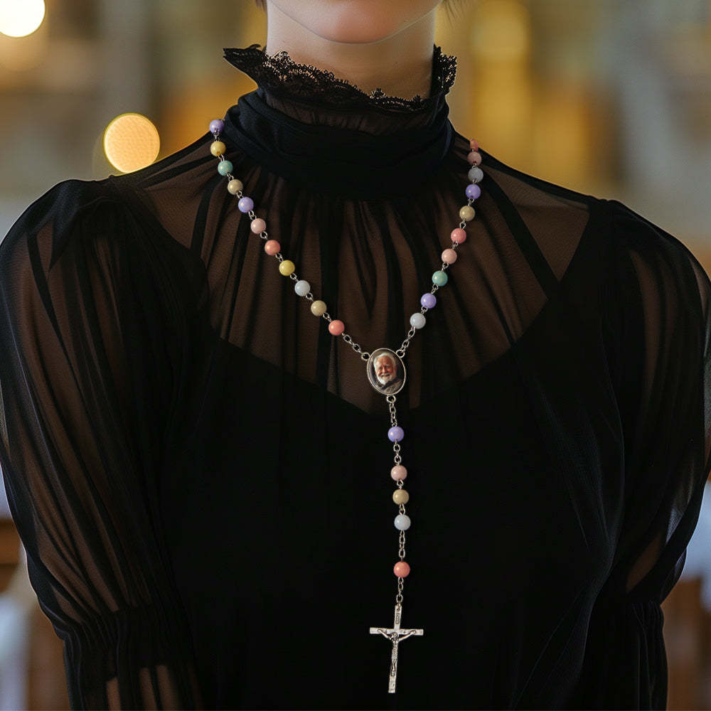 Benutzerdefinierte Rosenkranz-perlen-kreuz-halskette, Personalisierte Acryl-macaron-farbperlen-halskette Mit Foto - soufeede