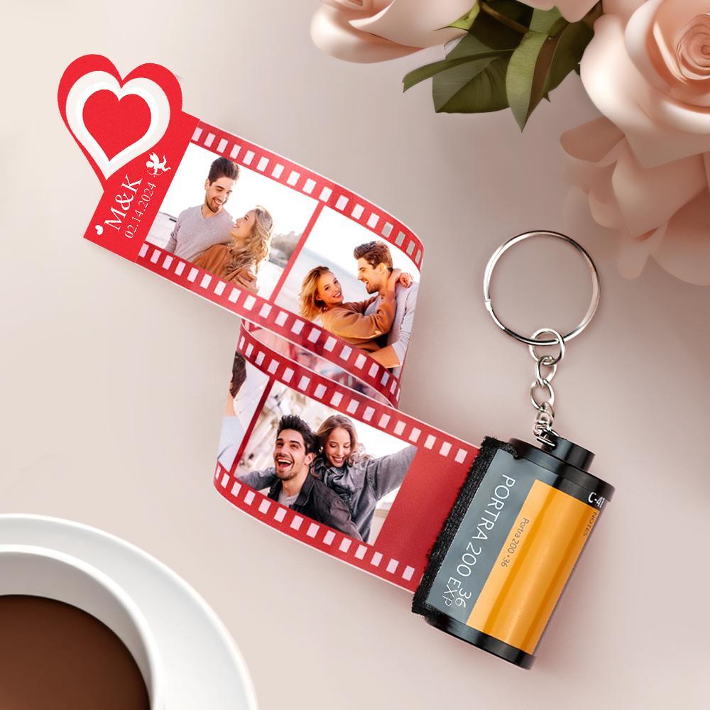 Roter Liebesherz-fotofilmrollen-schlüsselanhänger, Personalisierter, Ausziehbarer Kamera-schlüsselanhänger, Valentinstagsgeschenke Für Paare - soufeede