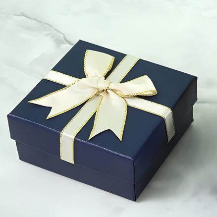 Marineblaue Quadratische Geschenkbox, 9 X 9 X 4 Cm - soufeelde