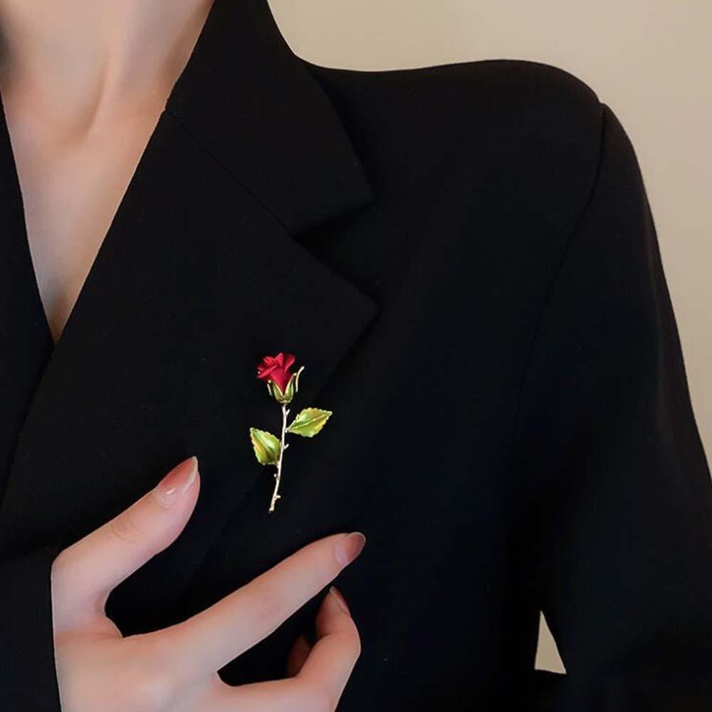 Hand Diy Legierung Rote Rose Brosche Frauen Dekor Pin Zubehör Minimalistischen Blumenstrauß - soufeede