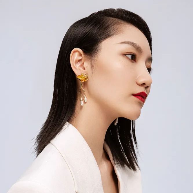 Cosmos-kollektion Mit Faltbaren, Hyperbolischen Blumen-ohrringen - soufeede