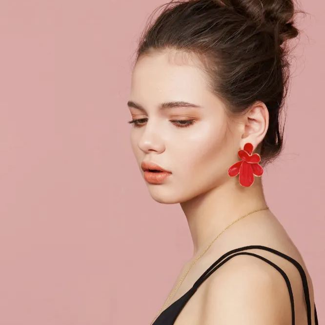 Ohrstecker Aus Der Petals-kollektion Mit Roten Blütenblättern - soufeede