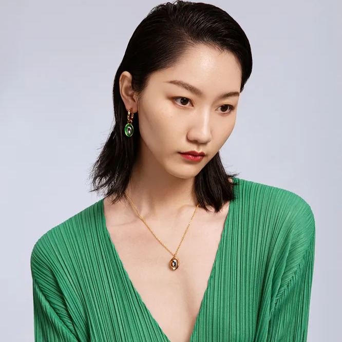 Zweifarbige Halskette Mit Avocado-schale - soufeede