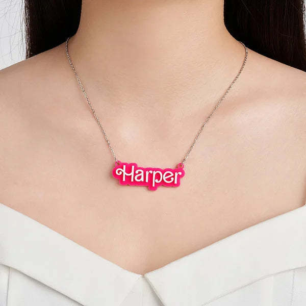 Collar Acrílico Personalizado De Muñeca Barbi Rosa Y Blanco Con Nombre, Regalo De Navidad, Cumpleaños, Día De San Valentín Para Ella - soufeeles