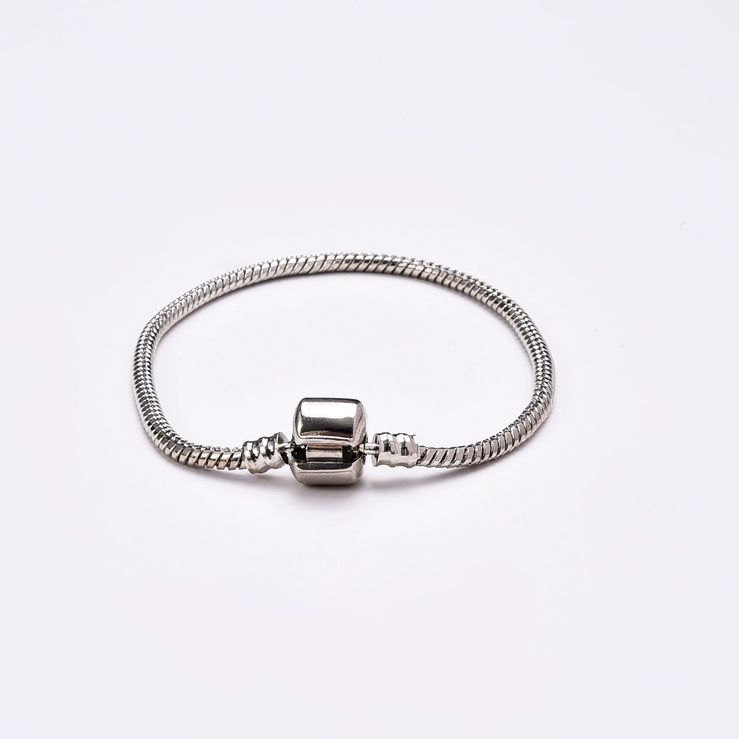 Pulsera Clásica De Cadena De Serpiente De Metal - soufeeles