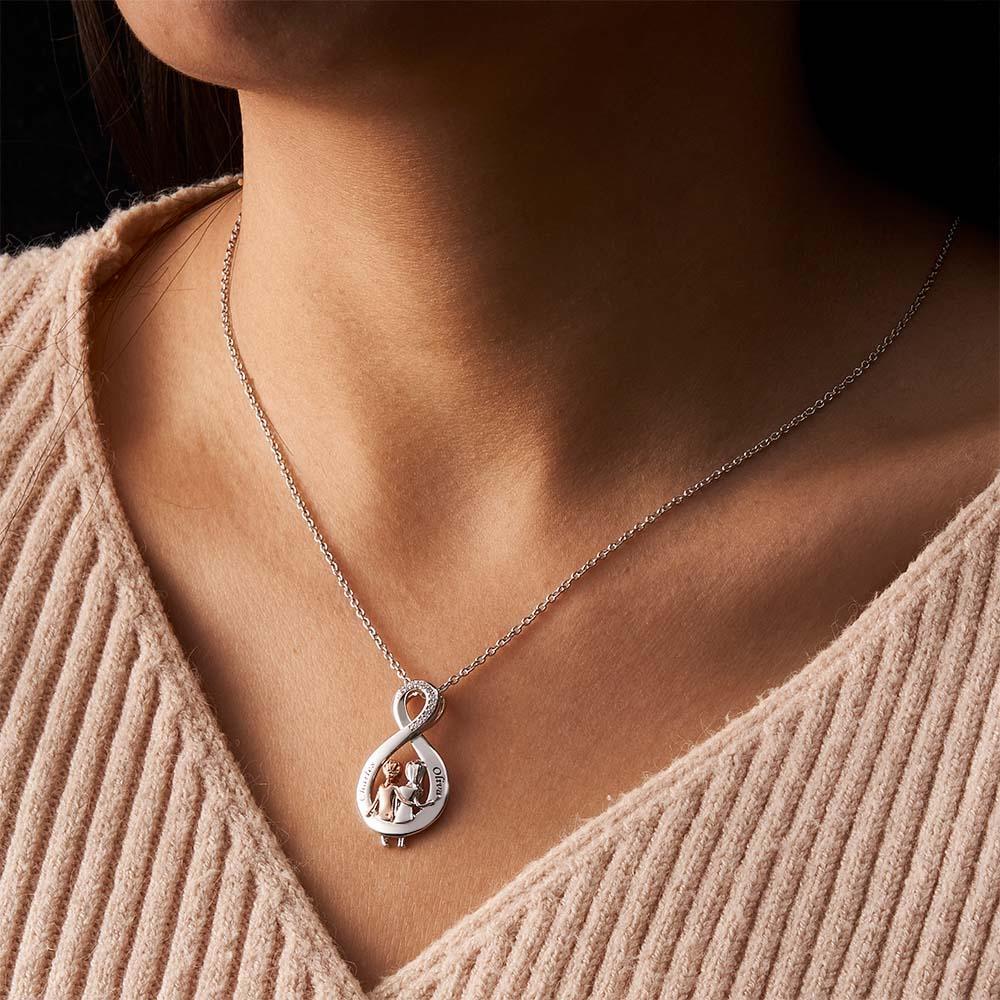 Elegante Collar De Circón Grabado, Colgante Para Hermana Sentada Junta, Regalo Para El Día De La Madre - soufeeles