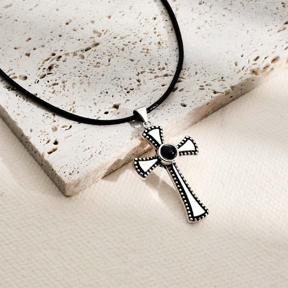 Collar De Proyección Personalizado Con Cruz Vintage, Regalo Para Hombre - soufeeles