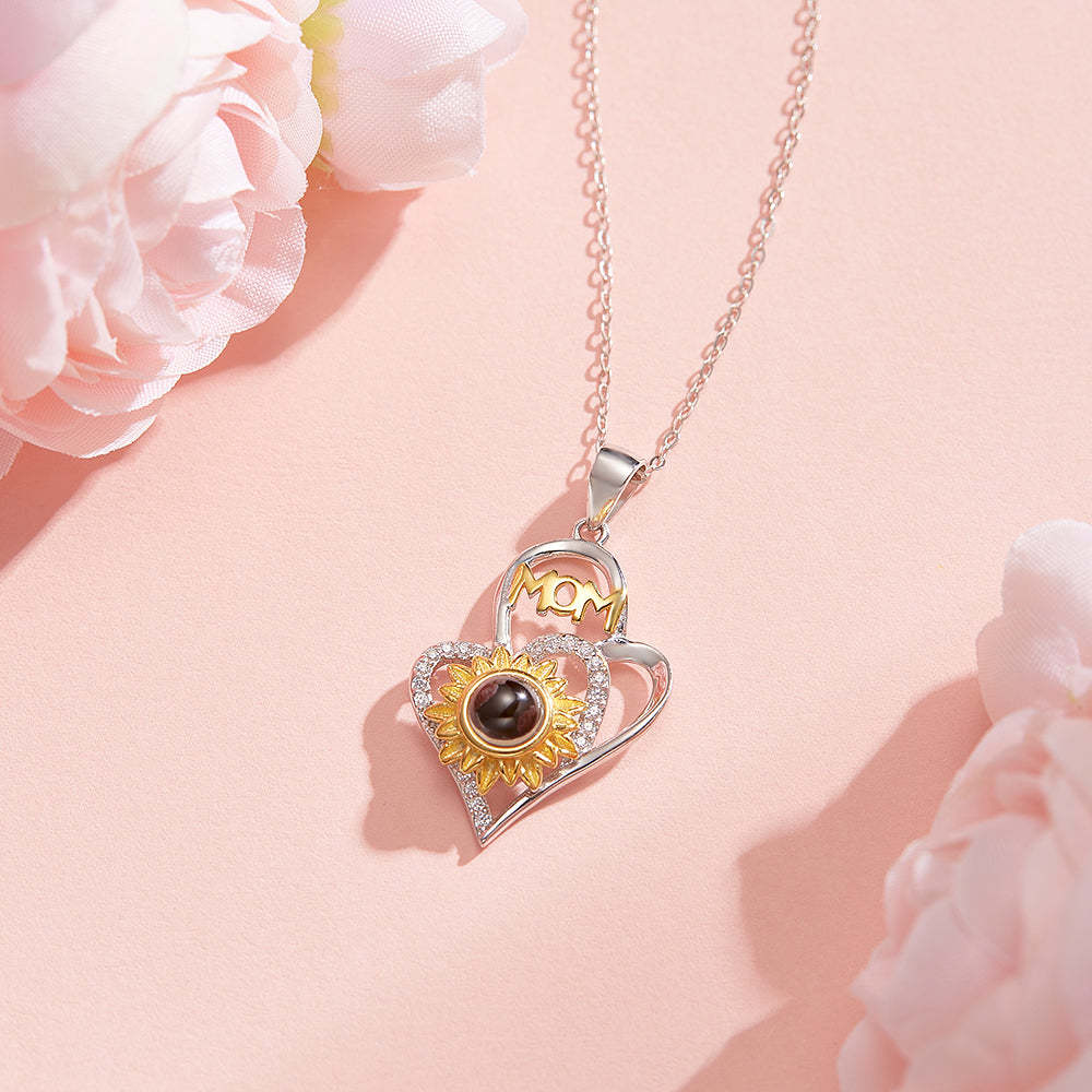 Collar De Proyección De Fotos Personalizado Con Girasol, Elegante Diseño De Corazón Cruzado, El Mejor Regalo Para El Día De La Madre - soufeeles