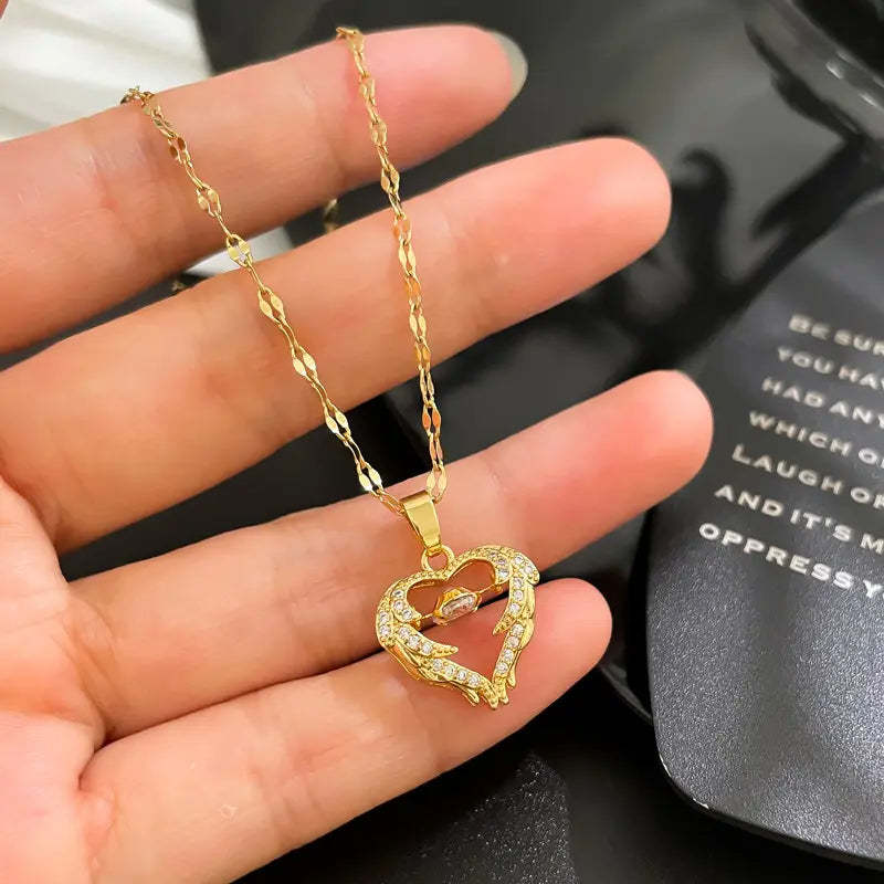 Collar De Corazón De Amor Elegante Regalo De Diamantes Con Alas - soufeeles