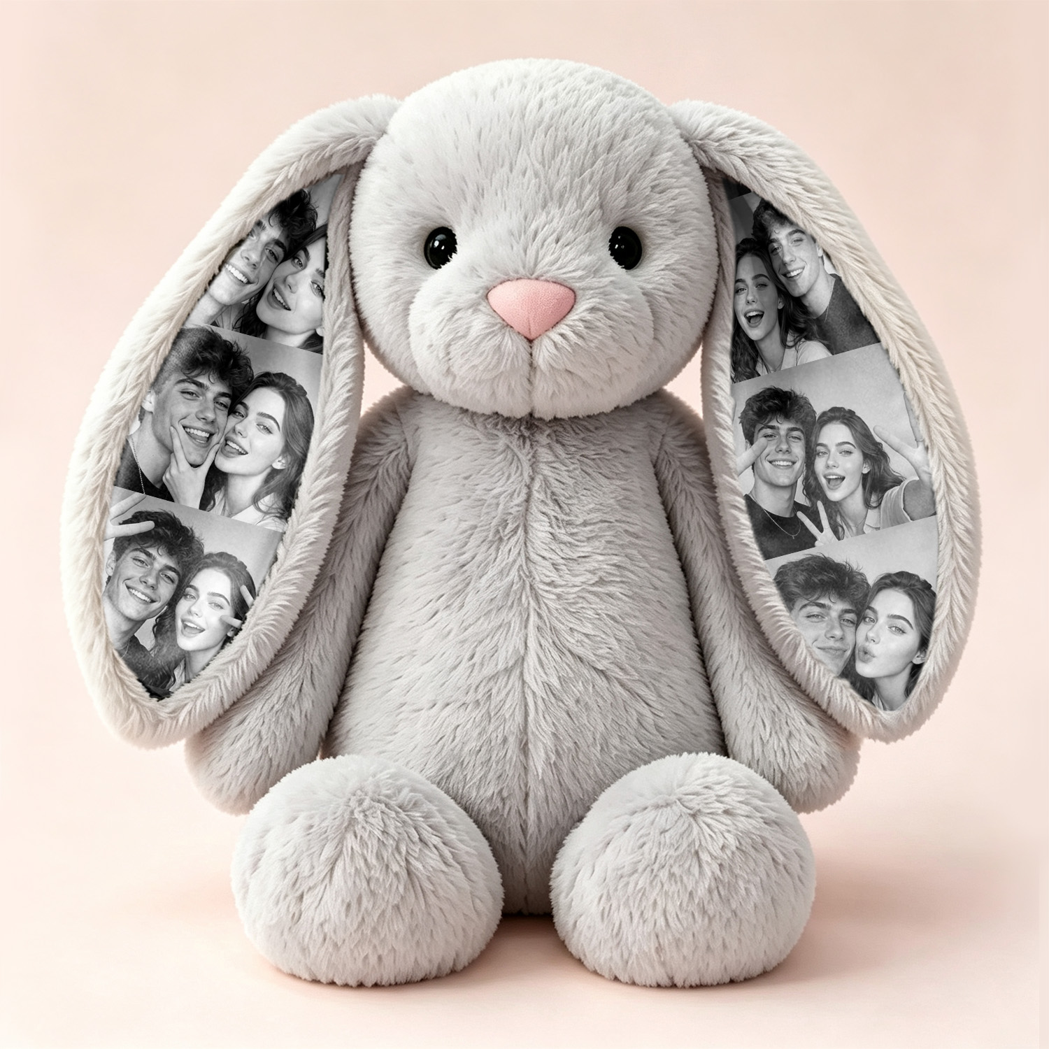 Peluche Lapin Personnalisée avec Photos Cachées dans les Oreilles – Cadeau Unique pour Couple, Anniversaire, Fête des Mères