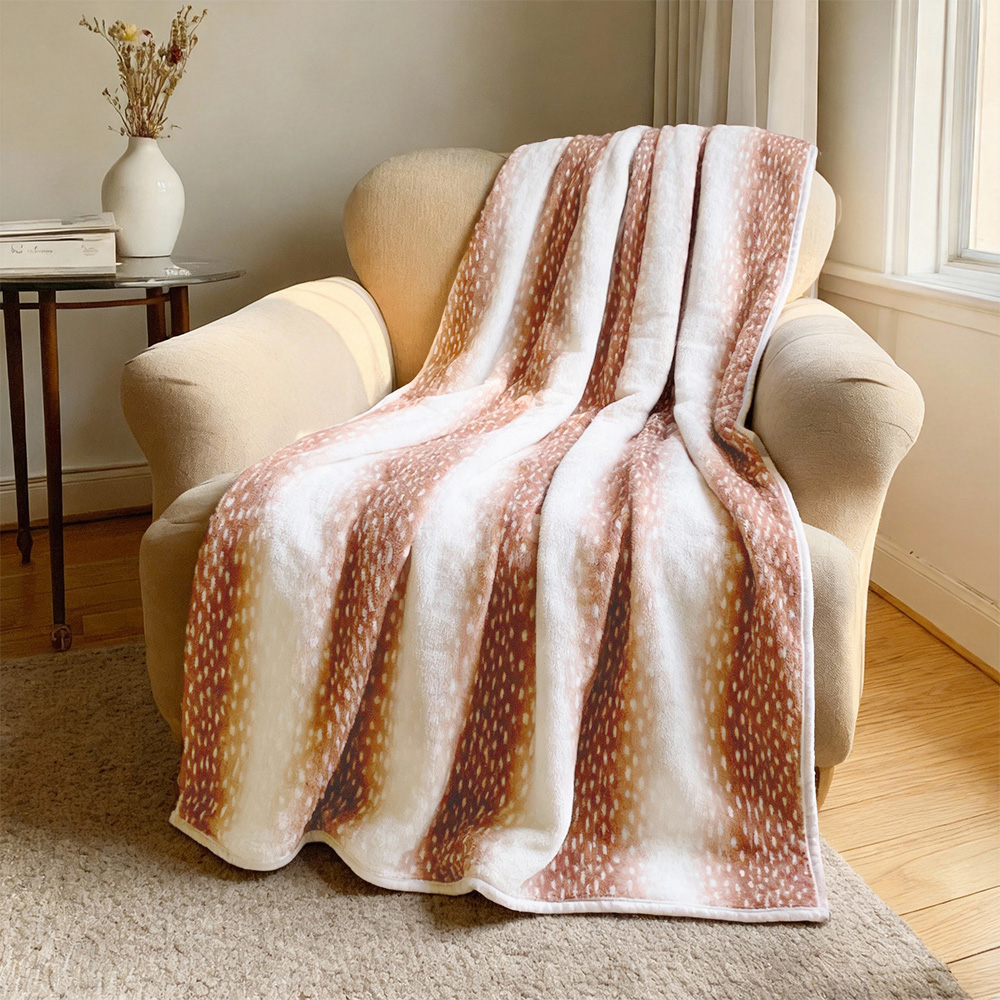 Coperta In Flanella Con Motivo A Strisce Di Animali E Motivo Personalizzato Con Renne Natalizie