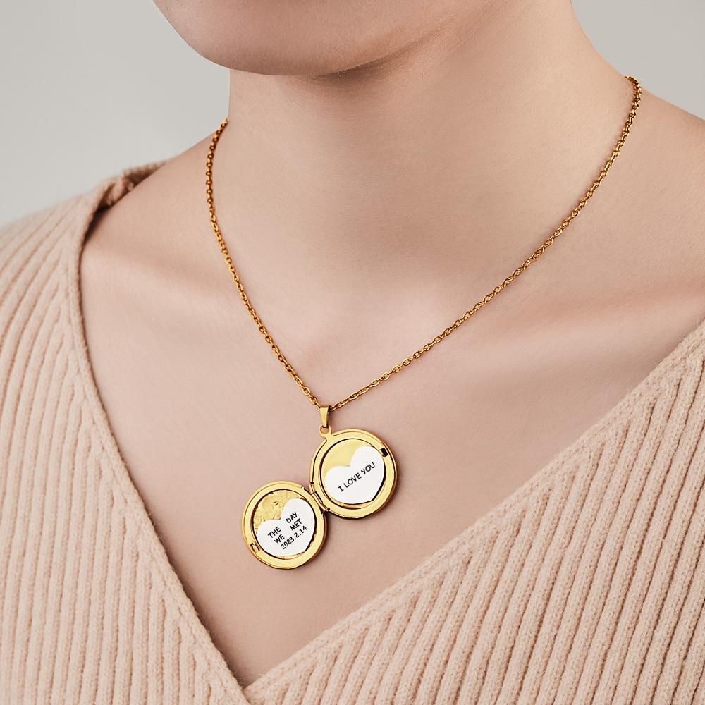 Medaglione Personalizzato Con Fiore Di Nascita Combinato, Regalo Con Foto Di Famiglia, Medaglione Inciso, Gioiello Unico, Regalo Per La Mamma - soufeelit