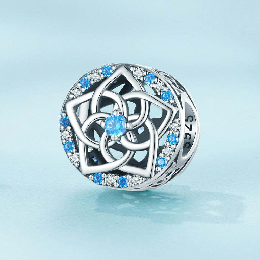 Ciondolo decorativo con fiori cavi e zircone blu, in argento sterling 925 xs2121