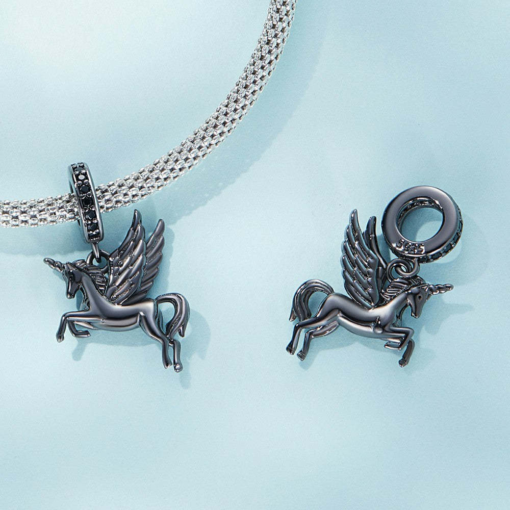 Ciondolo pendente cavallo volante nero in argento sterling 925 yb2439