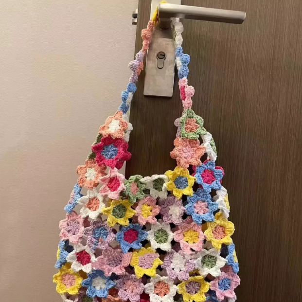 Kit Fai Da Te Per Borsa In Filato Con Fiori Colorati Lavorati A Maglia - soufeelit