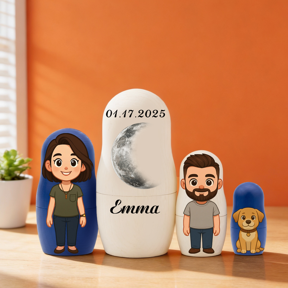 Retrato Personalizado De Boneca Russa Com Fases Da Lua E Texto Em Estilo Cartoon. Presente Ideal Para A Família E Para Casais. - soufeelbr