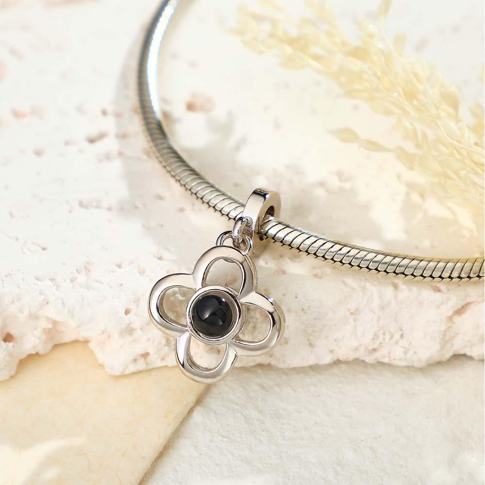 Presente De Balanço De Trevo De Quatro Folhas Com Pingente De Projeção Personalizado - soufeelbr