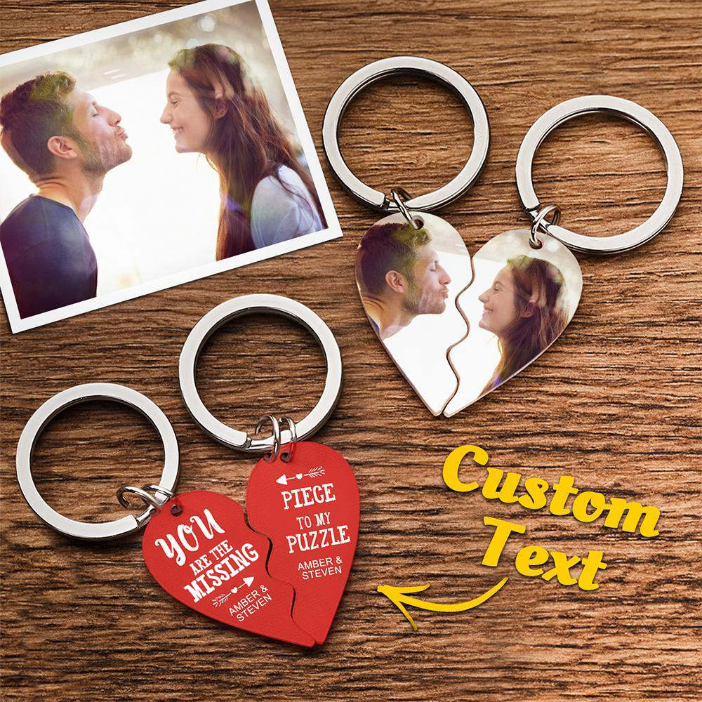 Chaveiros com foto gravada personalizada A peça que faltava Chaveiros com corações quebrados personalizados