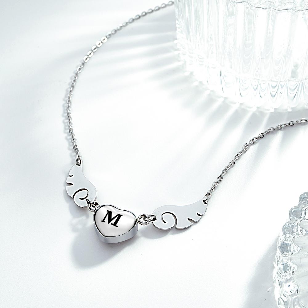 Colar De Asas De Anjo Gravado Personalizado Com Letra Coração Charme Joias Presentes Para Ela - soufeelbr
