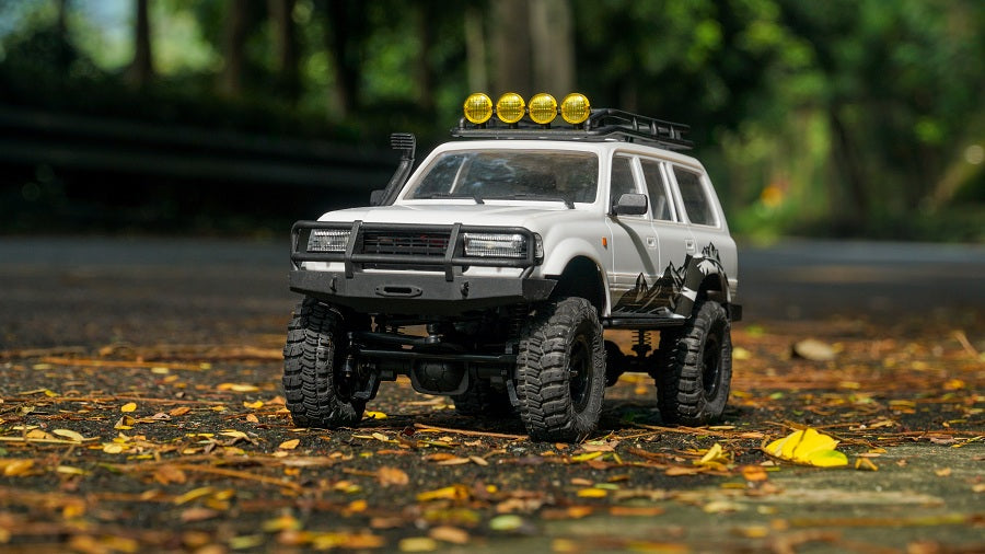 EAZYRC Patriot RTR White 1/18th Scale