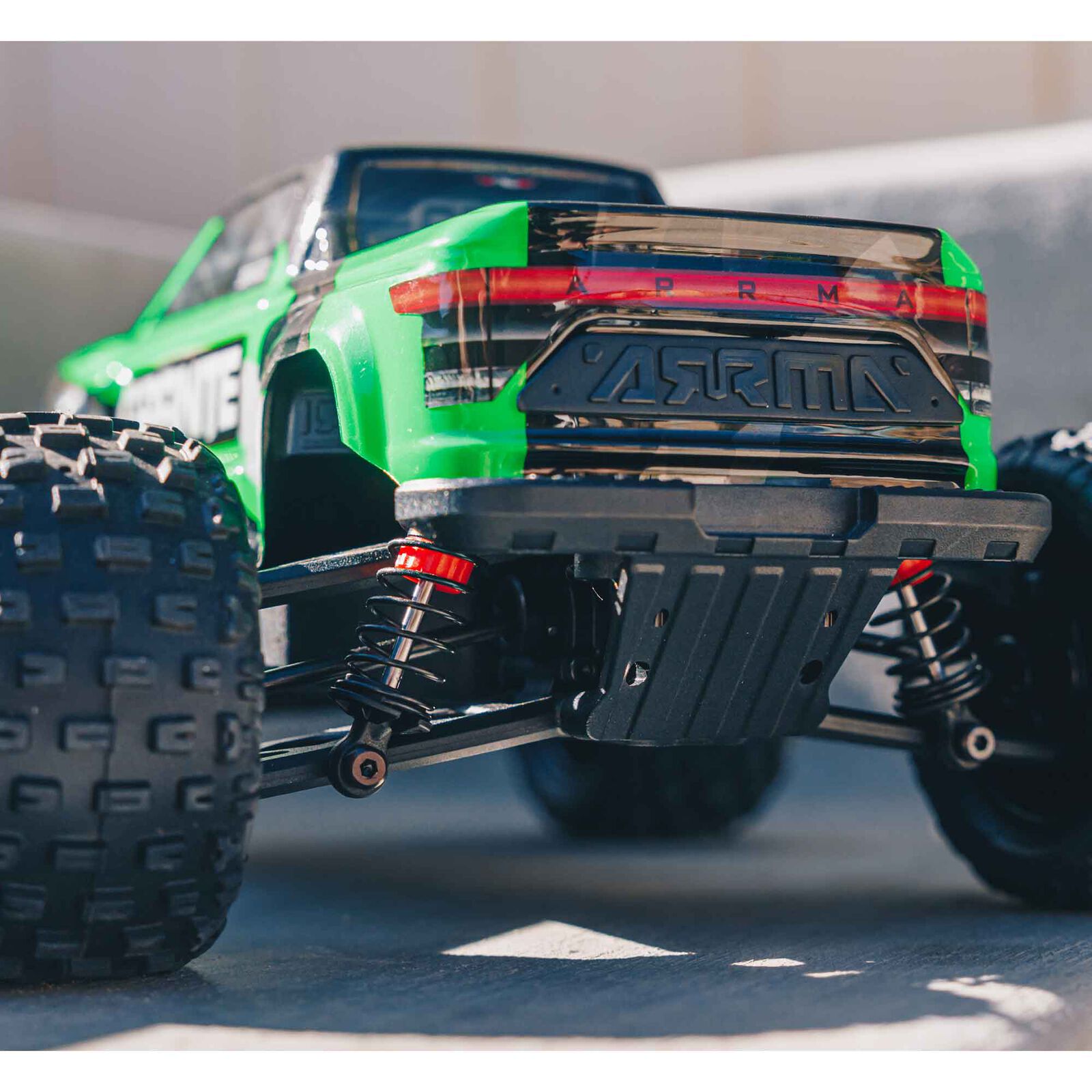 ARRMA 1/18 ARRMA GRANITE GROM (Battery & Charger Included)-ARA2102T1