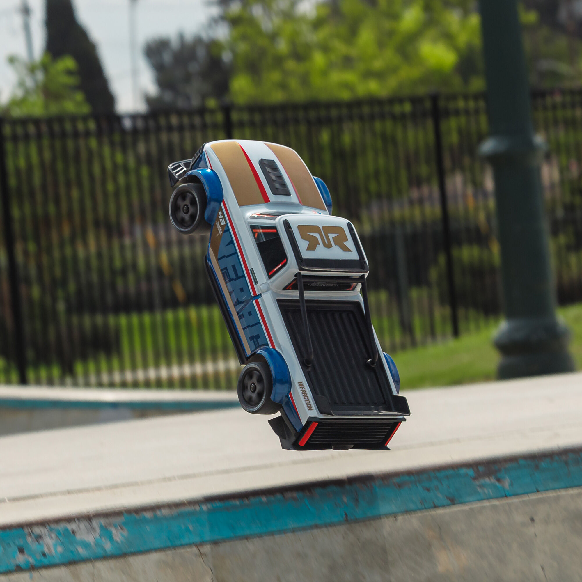ARRMA 1:12 INFRACTION GROM 3S 4X4 Ready-To-Run Brushless All-Road Street Bash, Blue/Red-ARA2315T1