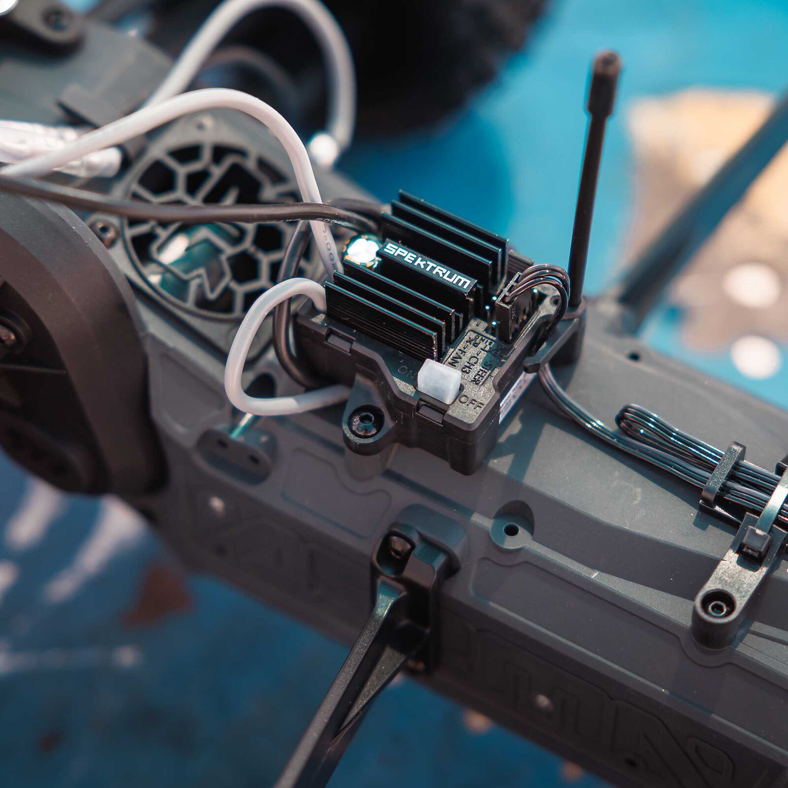 1/10 FURY 2WD RTR Brushed Short Course Truck (Battery & Charger Included), Red