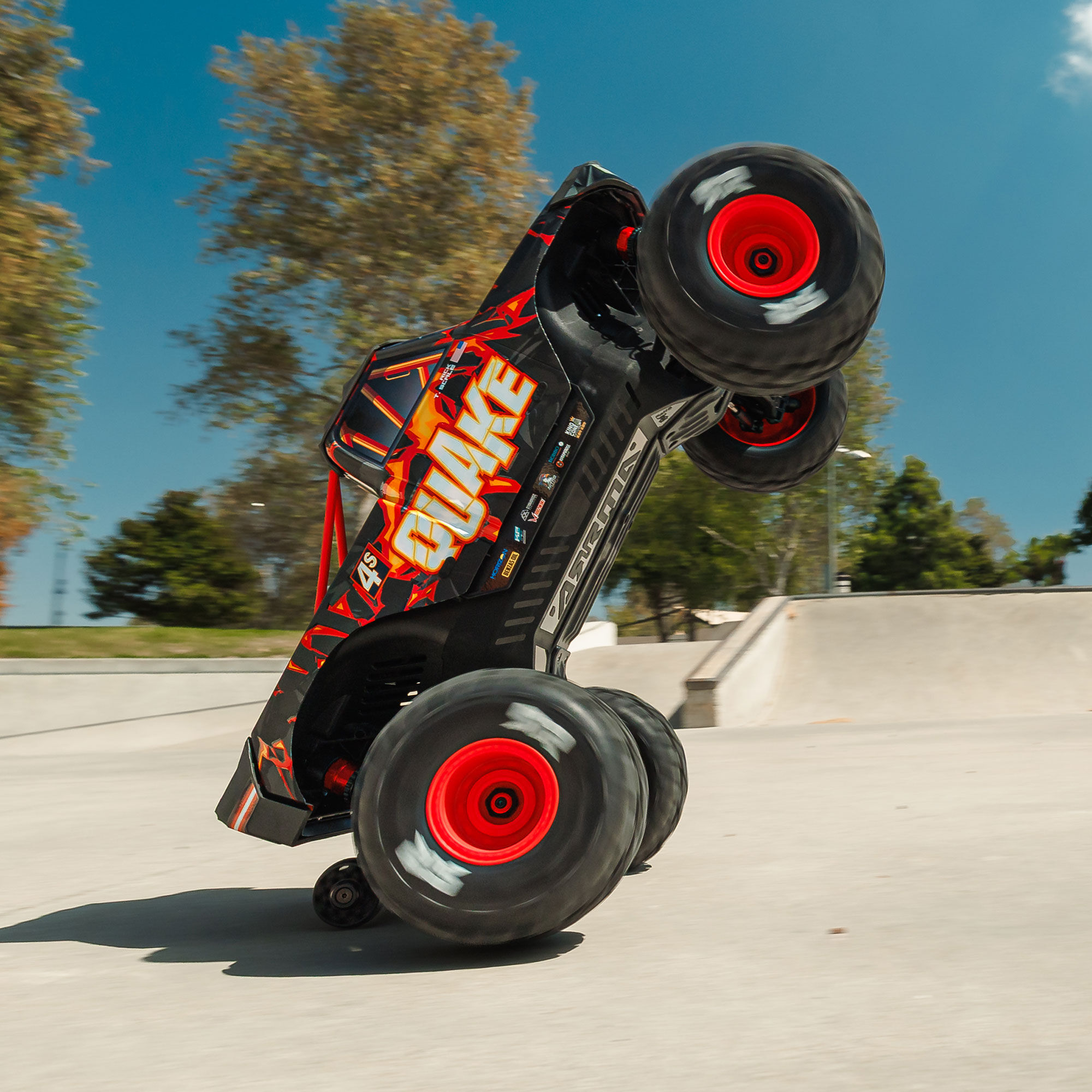 ARRMA 1:8 QUAKE 4S DSC 4X4 RTR Brushless Monster Truck-ARA4437T1