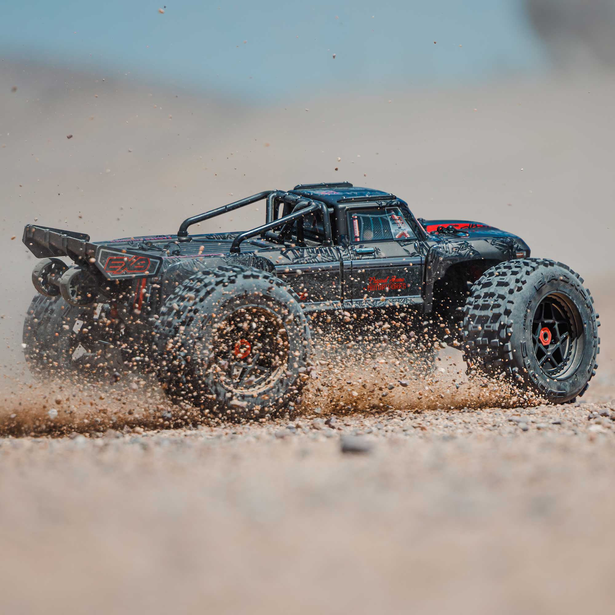 ARRMA 1:5 OUTCAST 8S EXB AVC 4X4 RTR Brushless Stunt Truck, Black-ARA5810V2T1