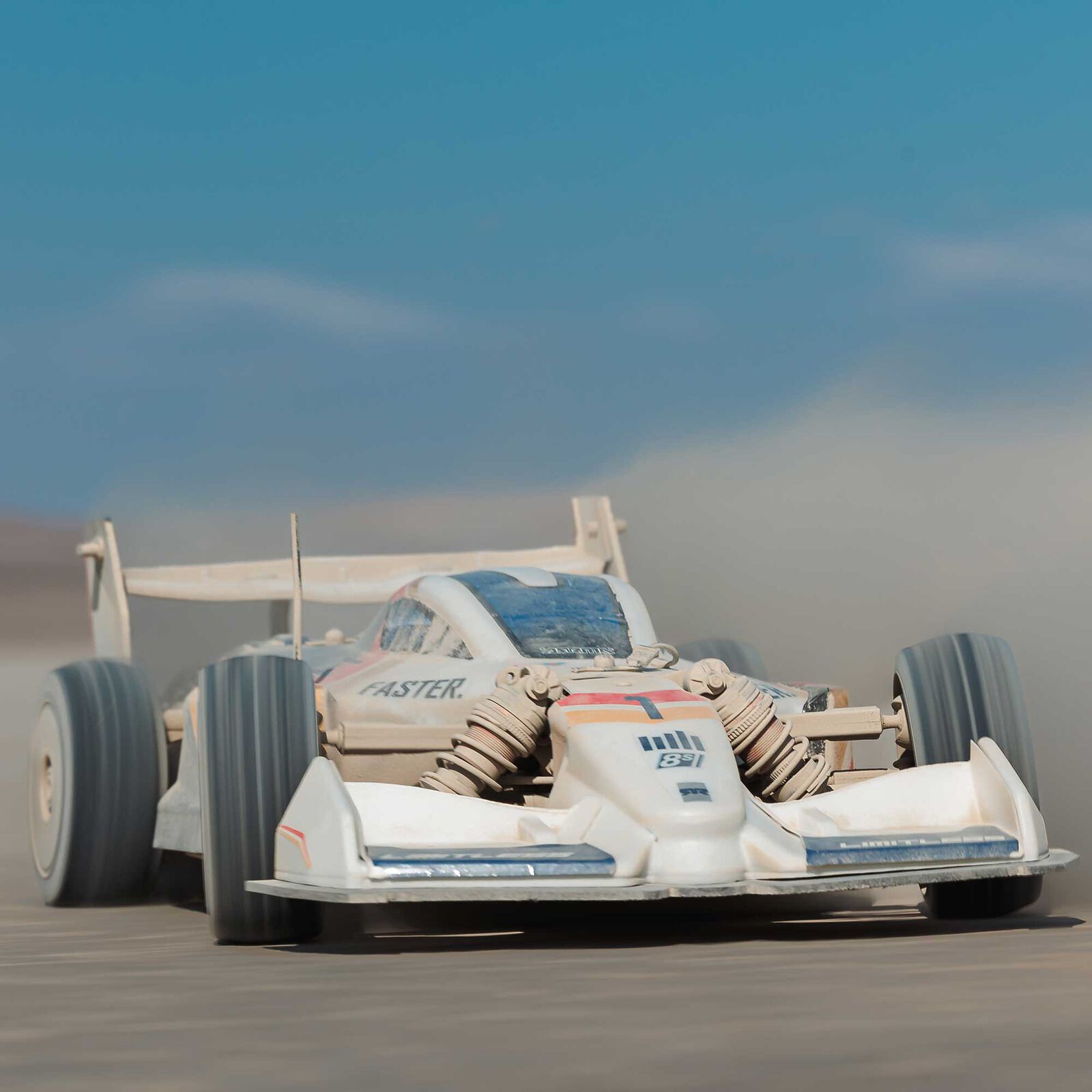 1/7 LIMITLESS 8S AVC 4X4 RTR Brushless Street Speed, Red/Black