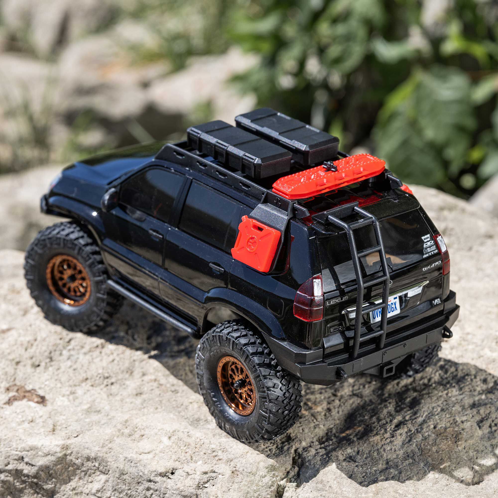 Axial 1:24 SCX24 Lexus GX 470 4X4 RTR Brushed Rock Crawler w/Battery&Charger, Silver&White