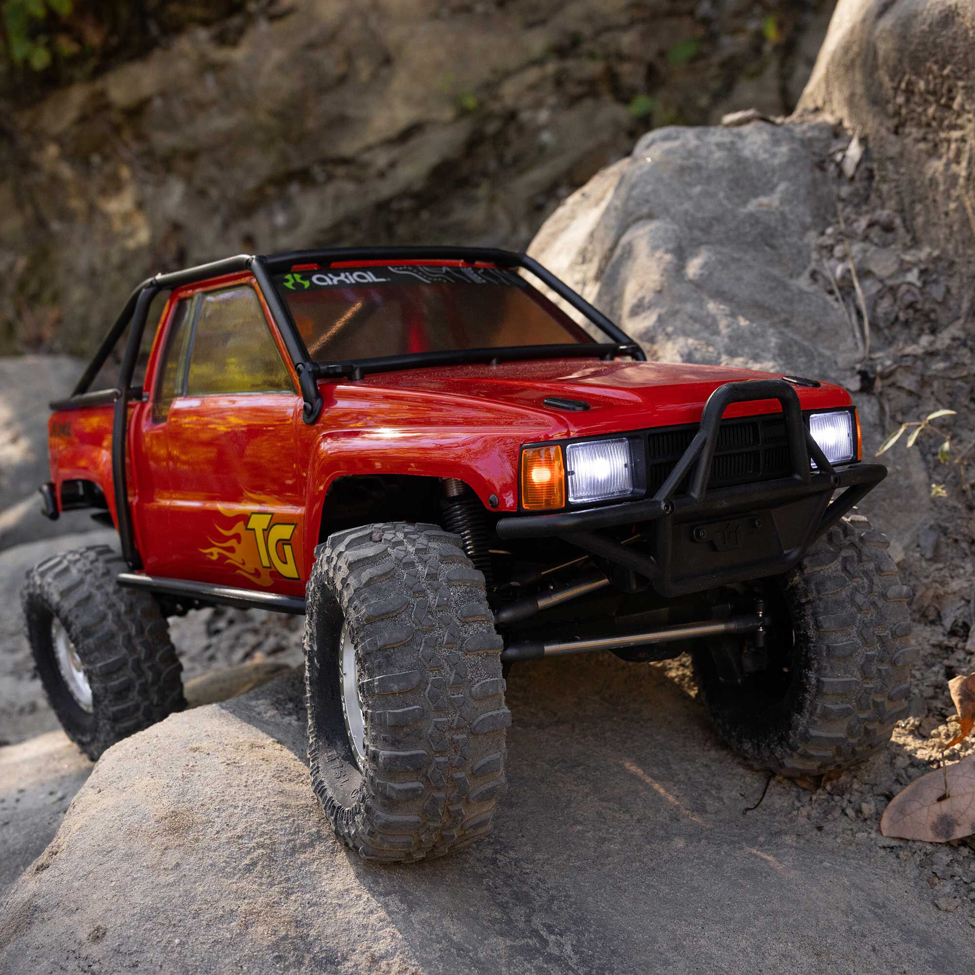 1/10 Axial SCX10 III 1987 Toyota SR5-AXI-2062T1/AXI-2062T2