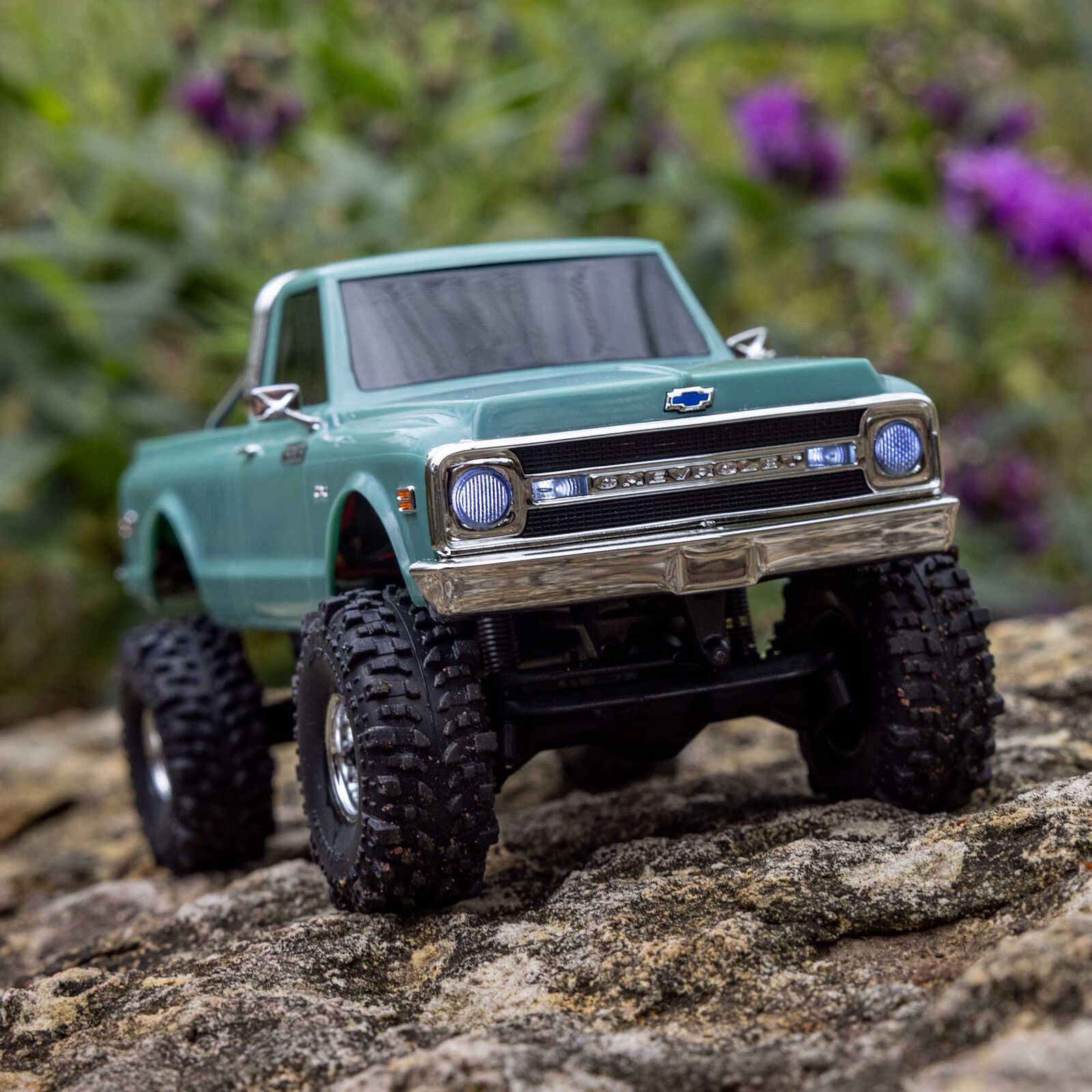 1/30 Axial SCX30 Chevrolet K10 (Battery & Charger Included)-AXI-2260T2/AXI-2260T1