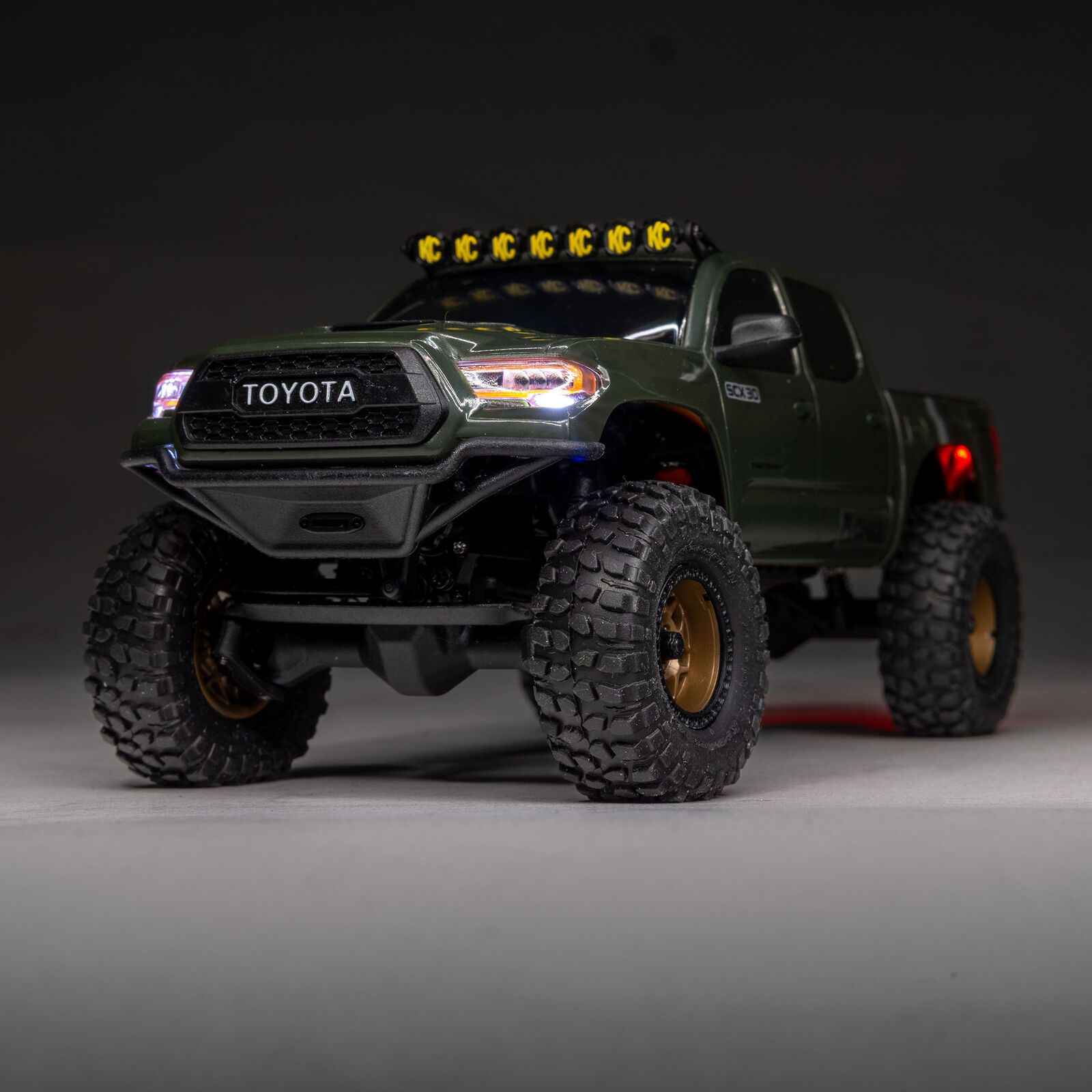 Axial 1:30 SCX30 Toyota Tacoma TRD Pro Extreme Off-Road 4X4 RTR Brushed Rock Crawler-AXI-3289T2
