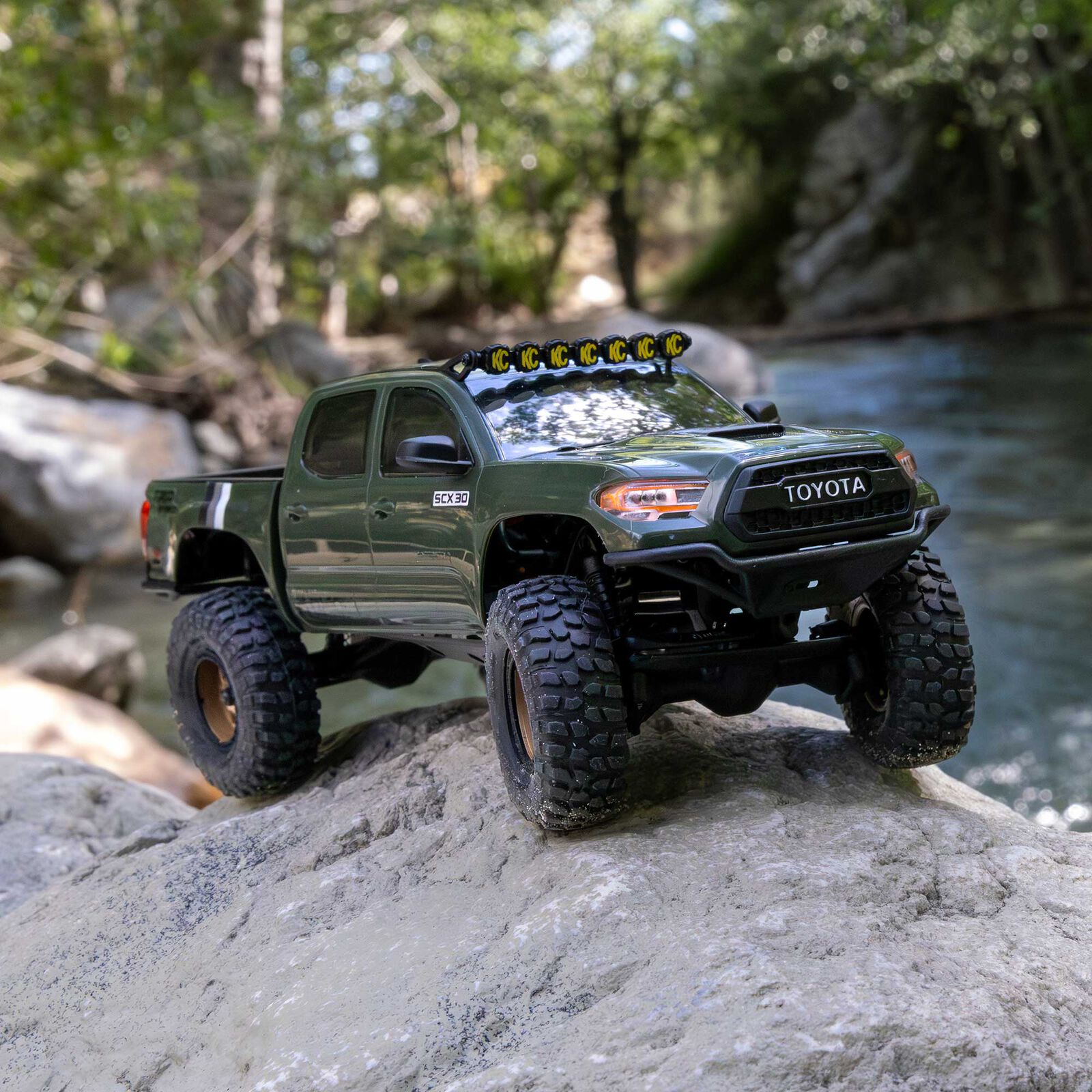 Axial 1:30 SCX30 Toyota Tacoma TRD Pro Extreme Off-Road 4X4 RTR Brushed Rock Crawler-AXI-3289T2
